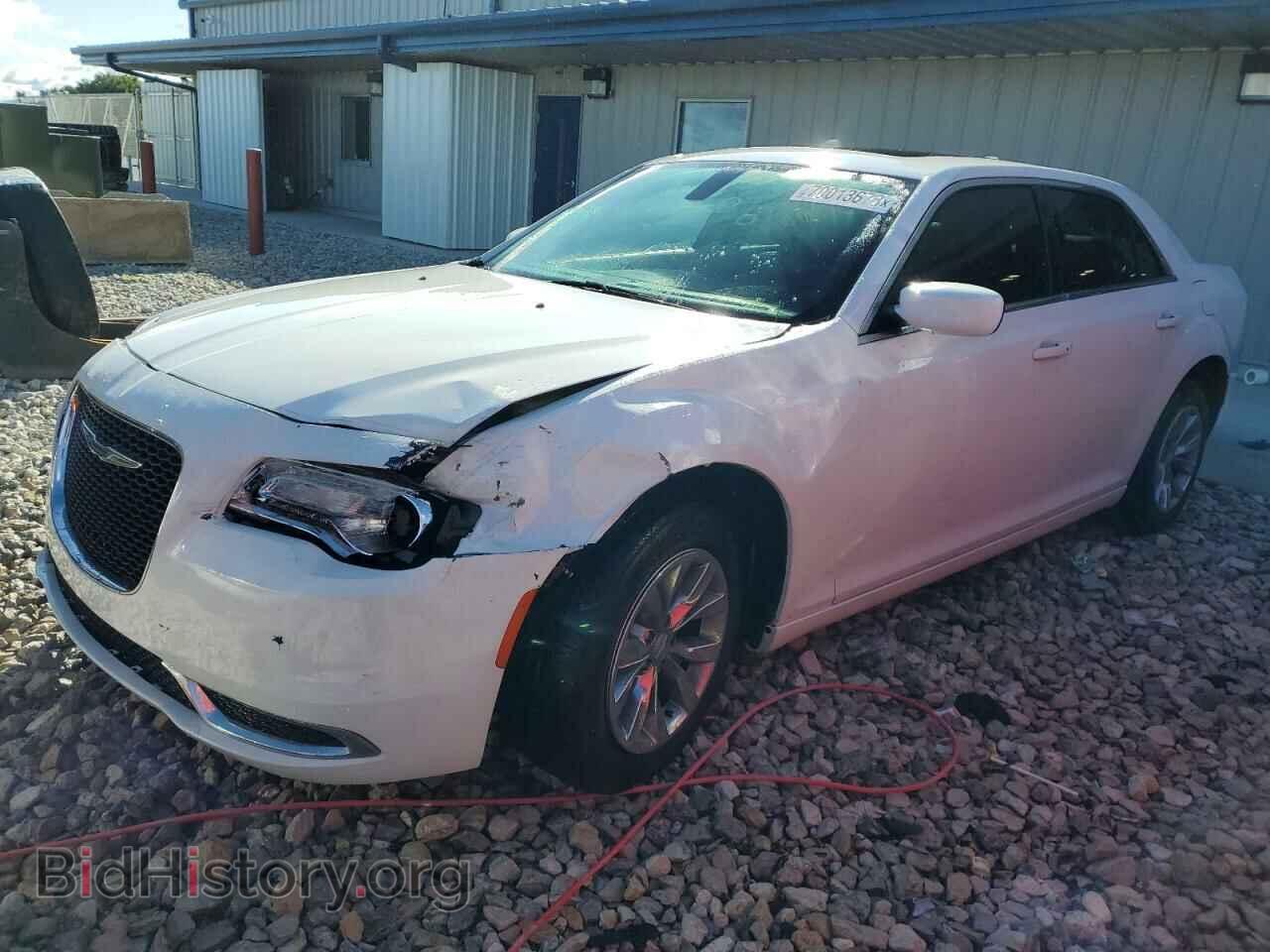 Фотография 2C3CCAAG3GH238263 - CHRYSLER 300 2016