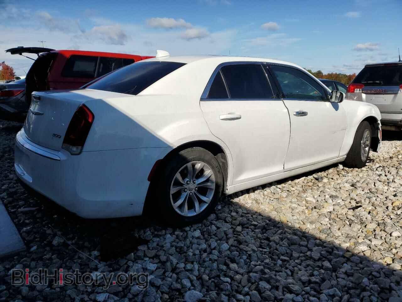 2016 CHRYSLER 300 - VIN: 2C3CCAAG3GH238263 - Фото 3