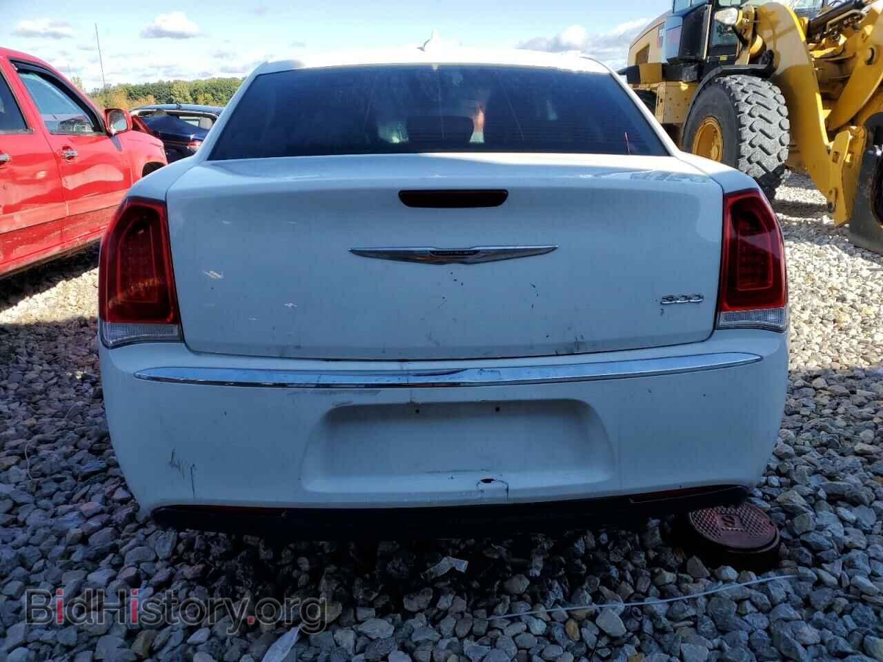 2016 CHRYSLER 300 - VIN: 2C3CCAAG3GH238263 - Фото 6