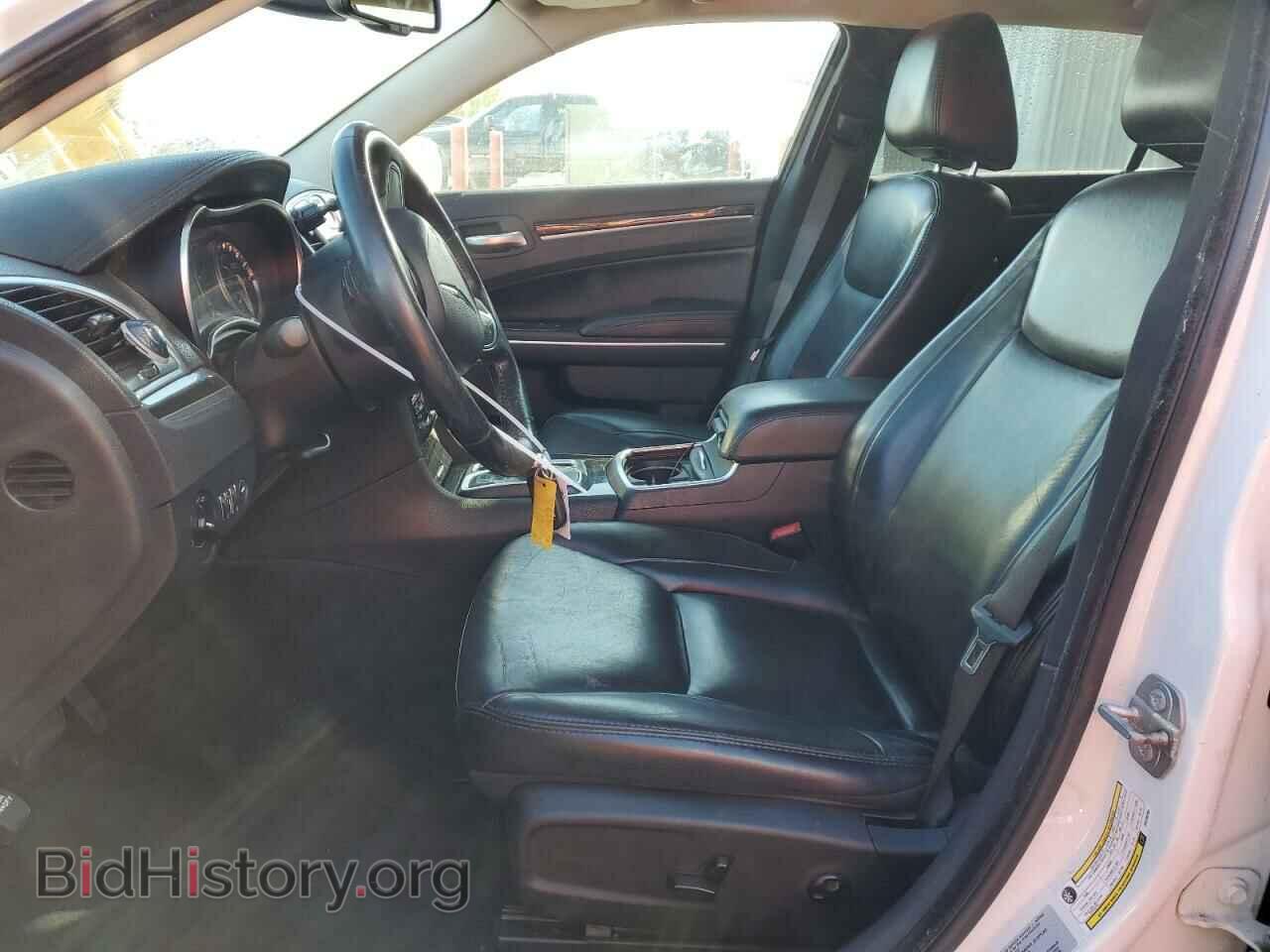 2016 CHRYSLER 300 - VIN: 2C3CCAAG3GH238263 - Фото 7