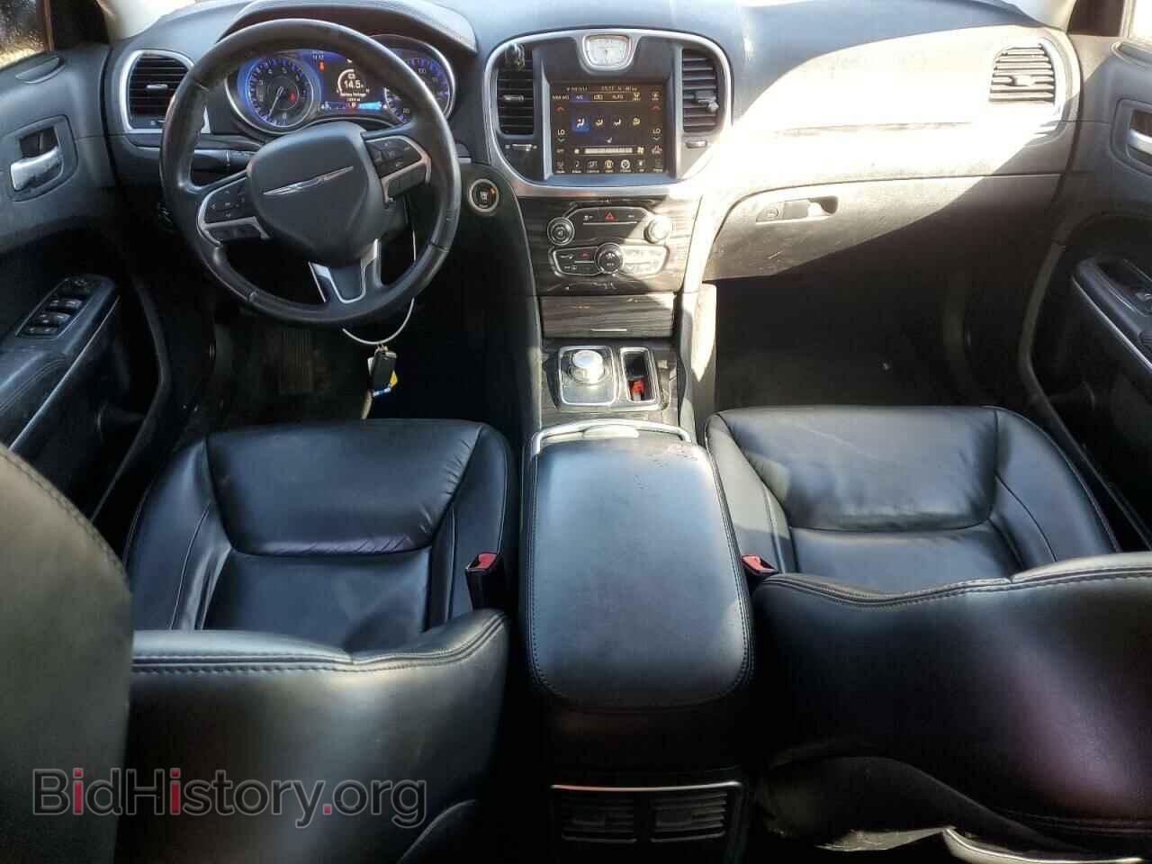 2016 CHRYSLER 300 - VIN: 2C3CCAAG3GH238263 - Фото 8