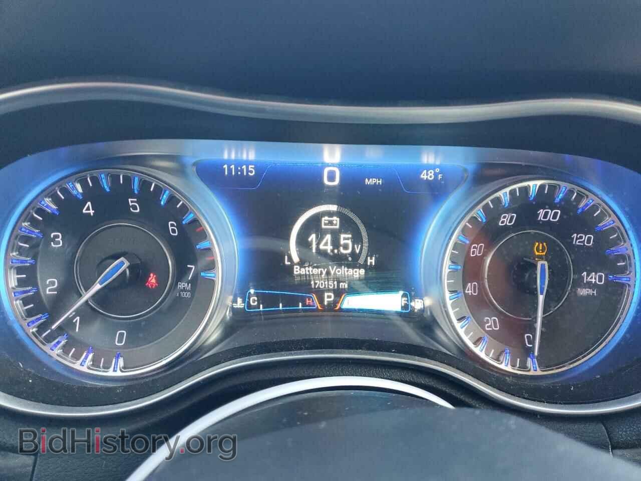 2016 CHRYSLER 300 - VIN: 2C3CCAAG3GH238263 - Фото 9