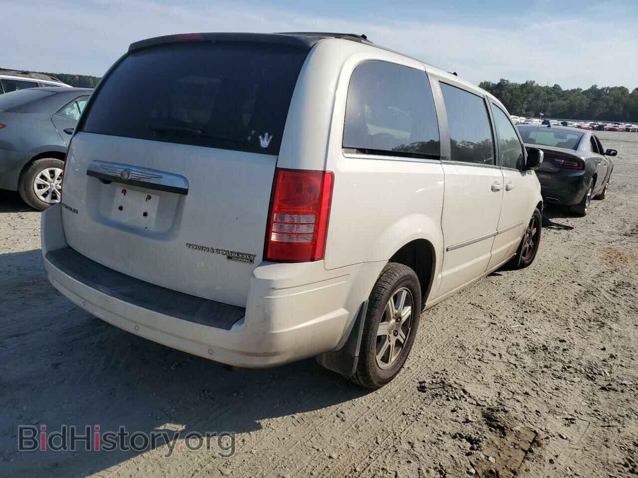 2010 CHRYSLER MINIVAN - VIN: 2A4RR5D13AR415697 - Photo 3