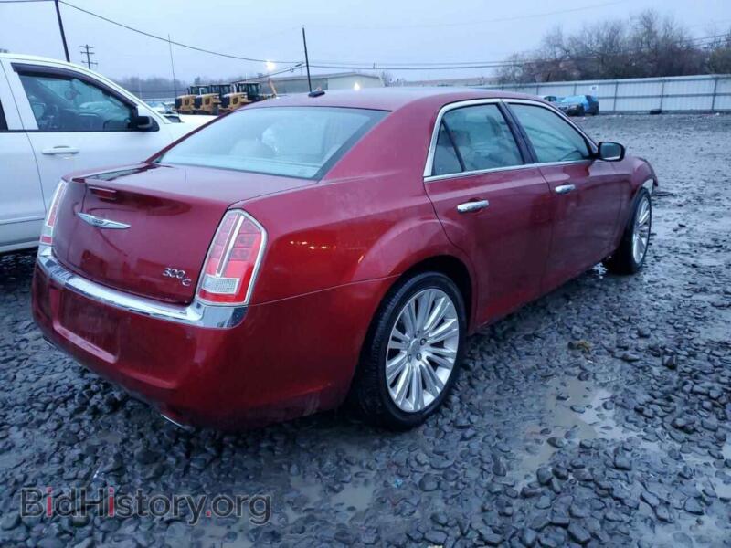 2014 Chrysler 300 (VIN 2C3CCAET6EH336921) — photo 3 of 12