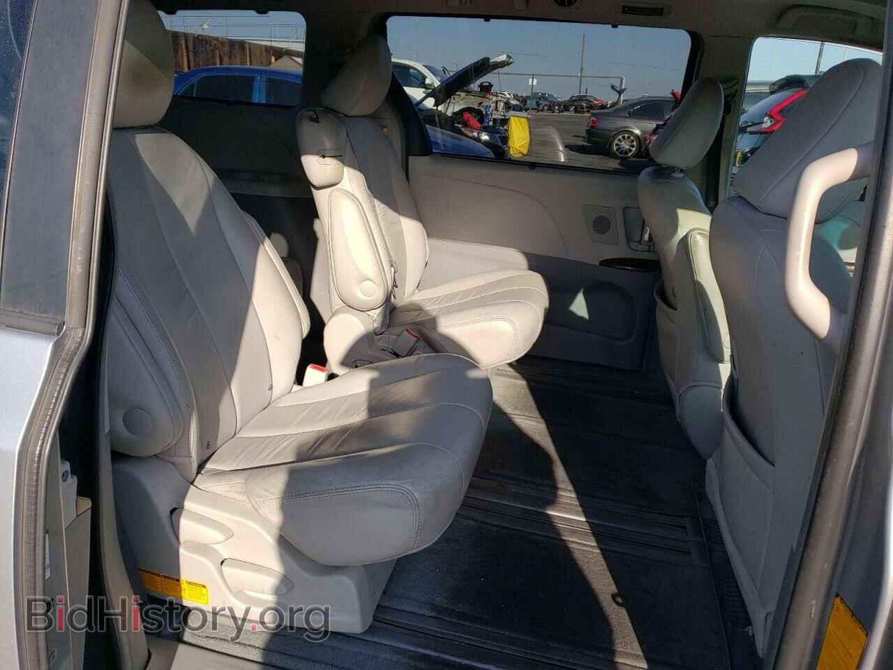 2011 TOYOTA All Models - VIN: 5TDYK3DC2BS066309 - Фото 11