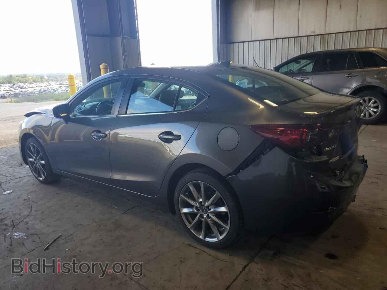 2018 MAZDA 3 - VIN: 3MZBN1V39JM225242 - Фото 2