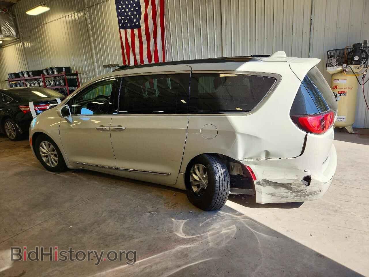 2017 CHRYSLER PACIFICA - VIN: 2C4RC1BG5HR675925 - Фото 2