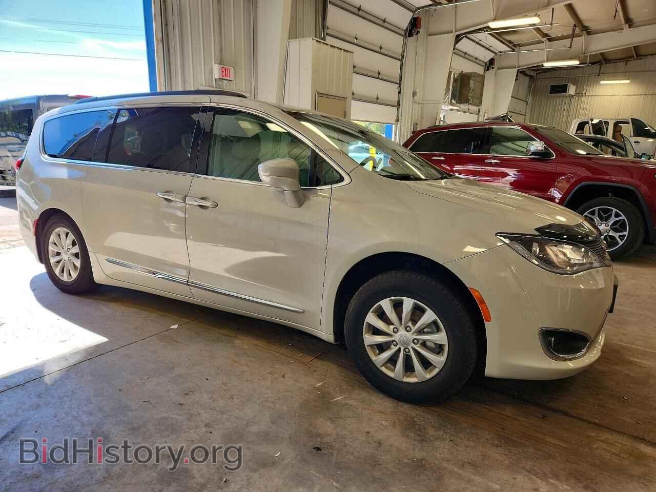 2017 CHRYSLER PACIFICA - VIN: 2C4RC1BG5HR675925 - Фото 4