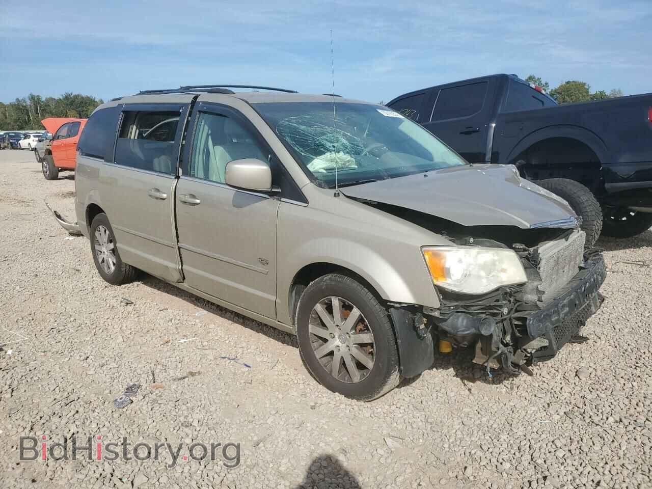 2009 CHRYSLER MINIVAN - VIN: 2A8HR54X39R642110 - Фото 4