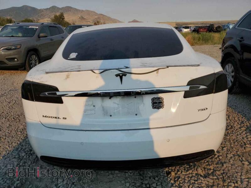 2016 Tesla MODEL S (VIN 5YJSA1E26GF159364) — фото 6 из 13