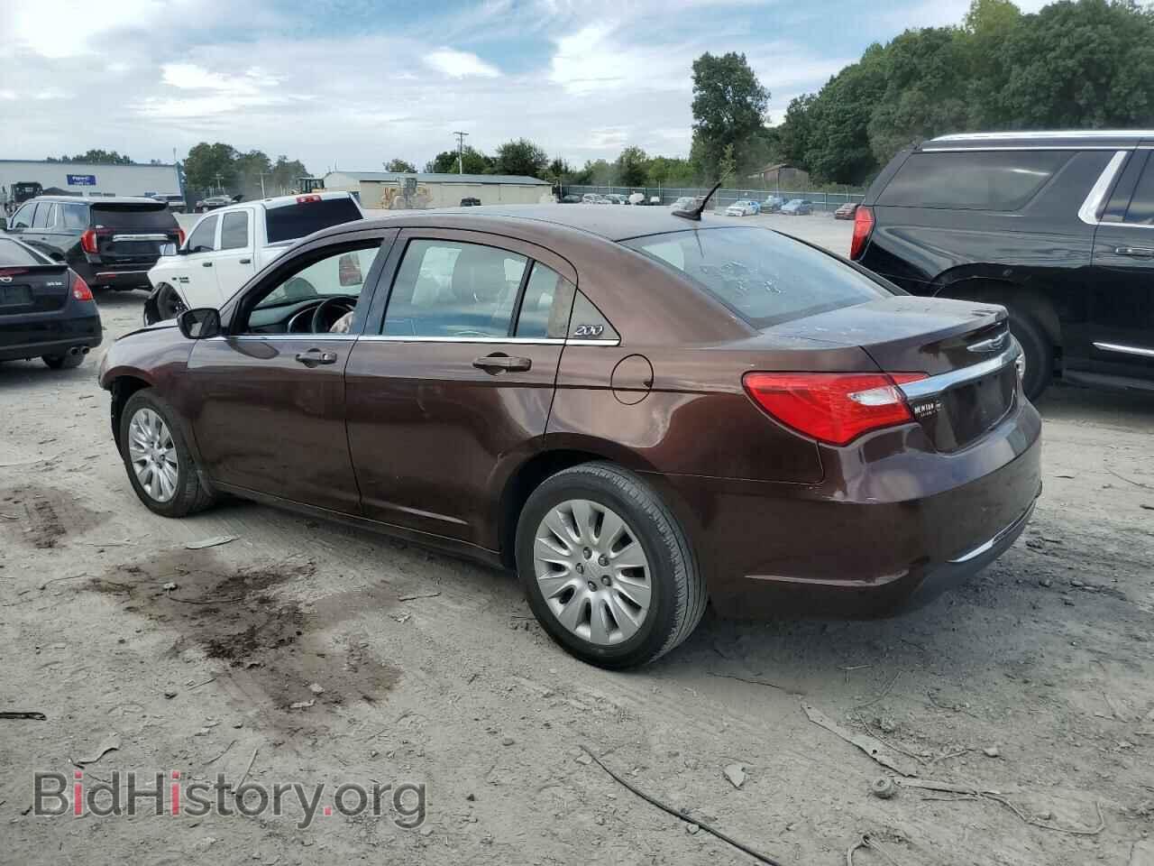 2013 CHRYSLER 200 - VIN: 1C3CCBAB8DN646951 - Фото 2