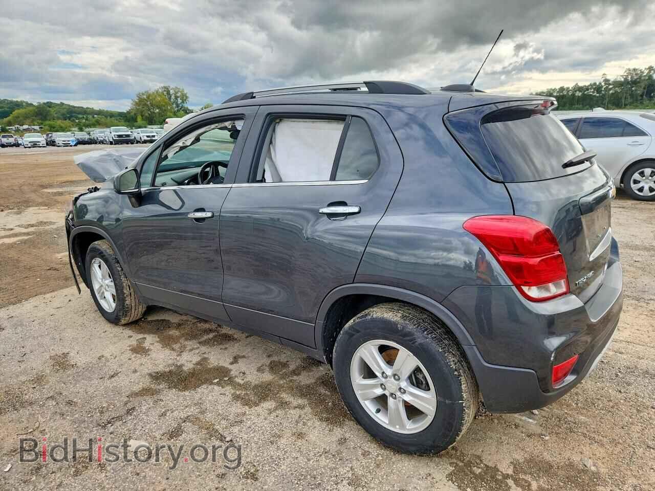 2017 CHEVROLET TRAX - VIN: 3GNCJPSBXHL193300 - Photo 2