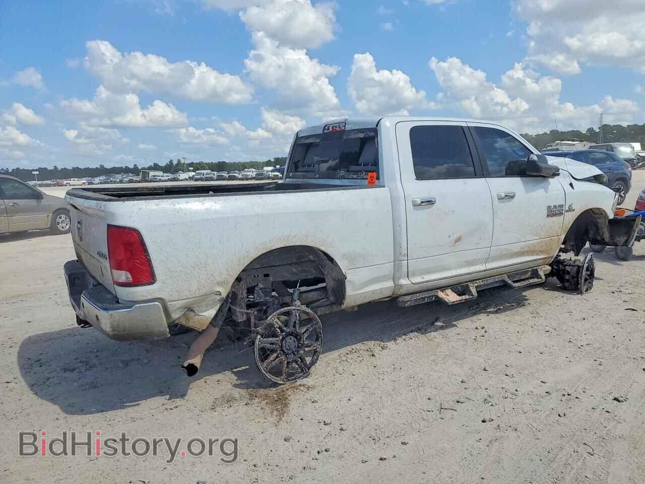 2018 RAM 2500 - VIN: 3C6UR5DL2JG275804 - Photo 3