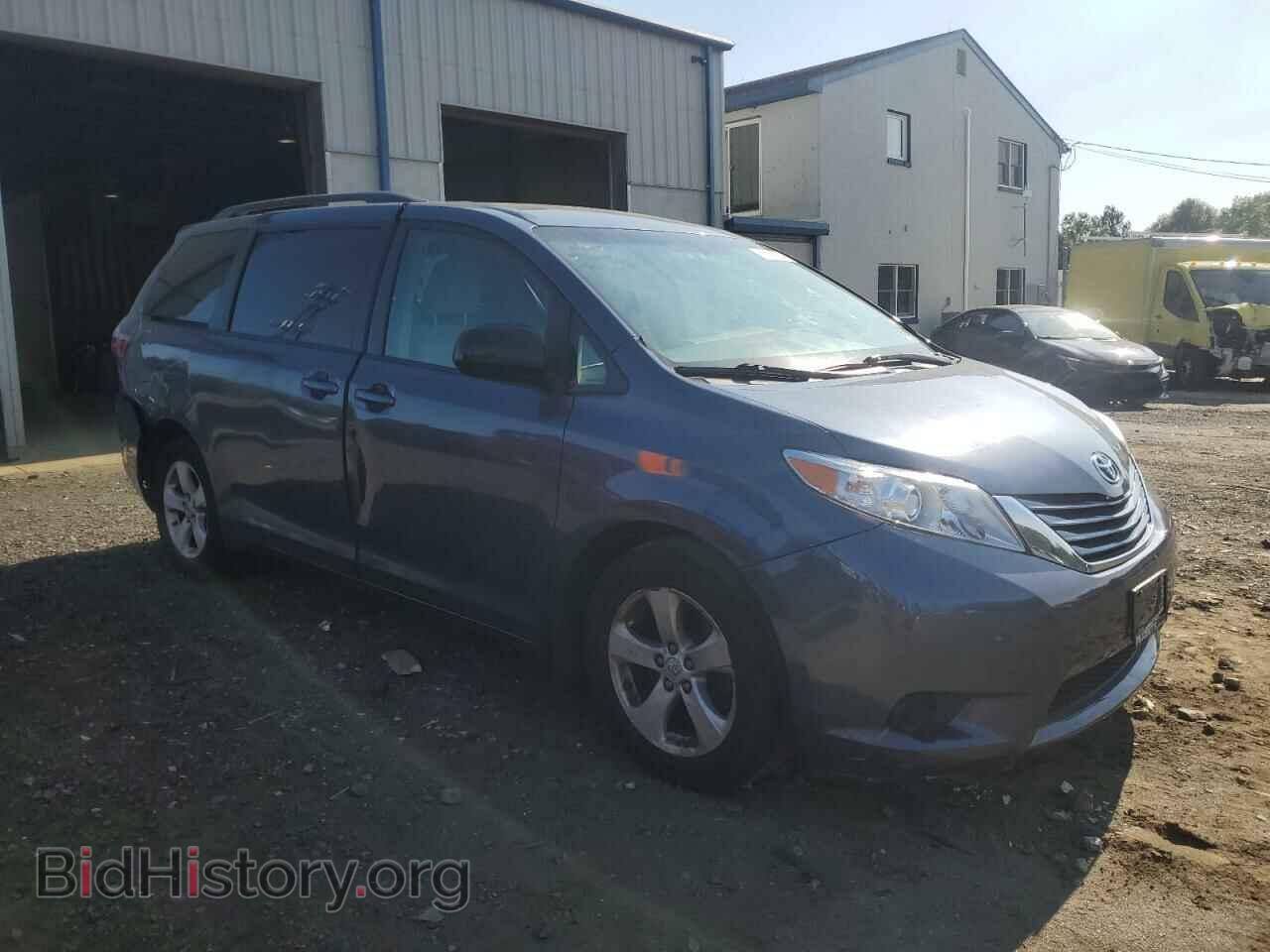2017 TOYOTA All Models - VIN: 5TDKZ3DC7HS891871 - Фото 4