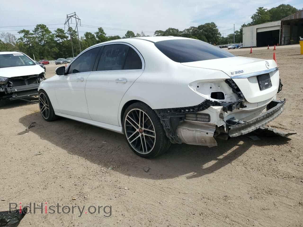 2017 MERCEDES-BENZ E-CLASS - VIN: WDDZF4JB4HA263780 - Фото 2