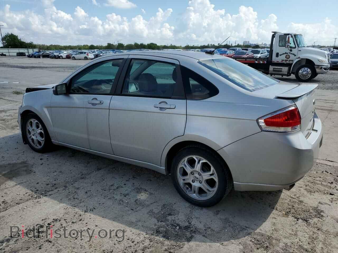 2009 FORD FOCUS - VIN: 1FAHP36N49W194244 - Фото 2