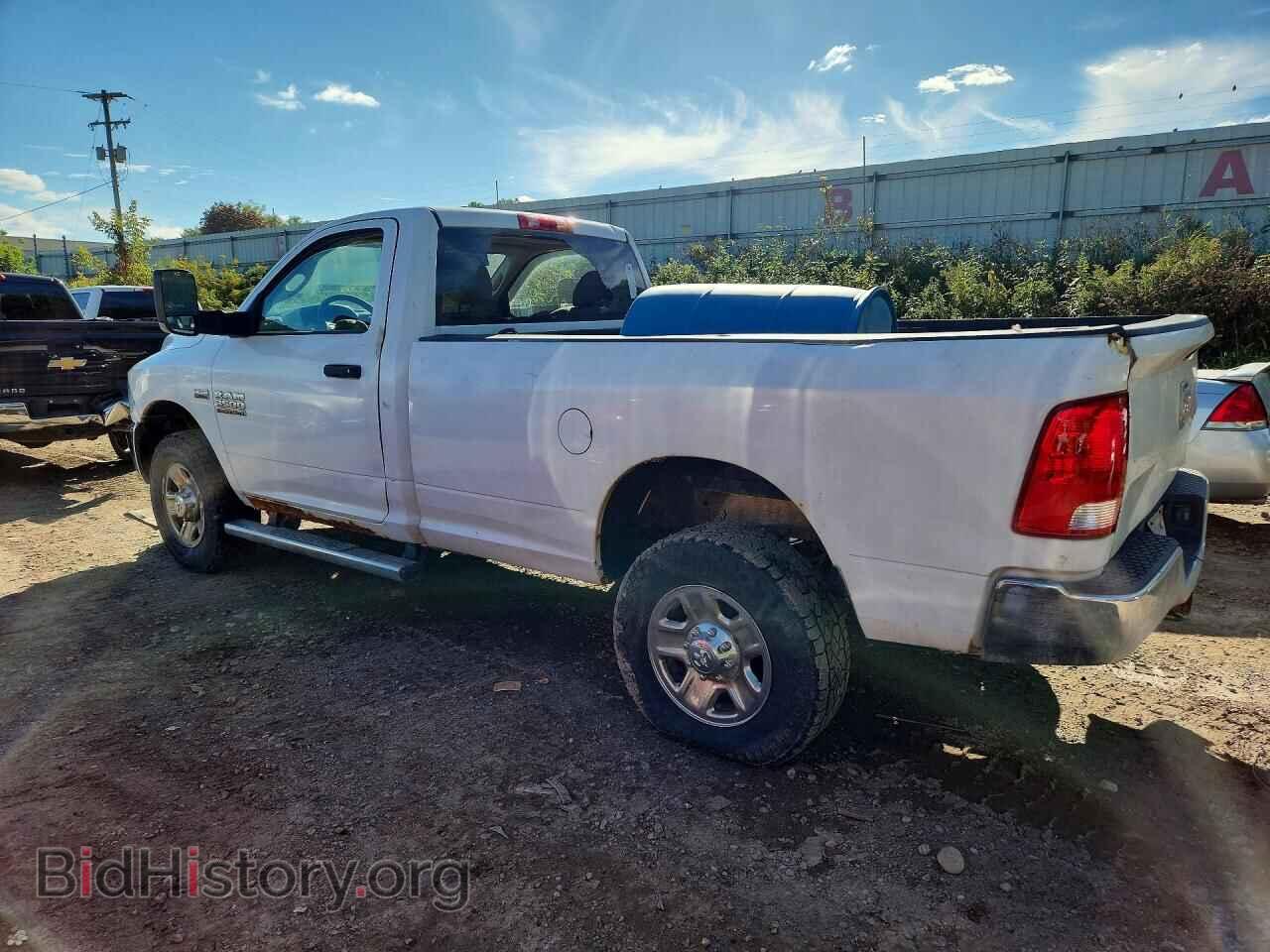 2017 RAM 3500 - VIN: 3C63R3AJ3HG545717 - Photo 2