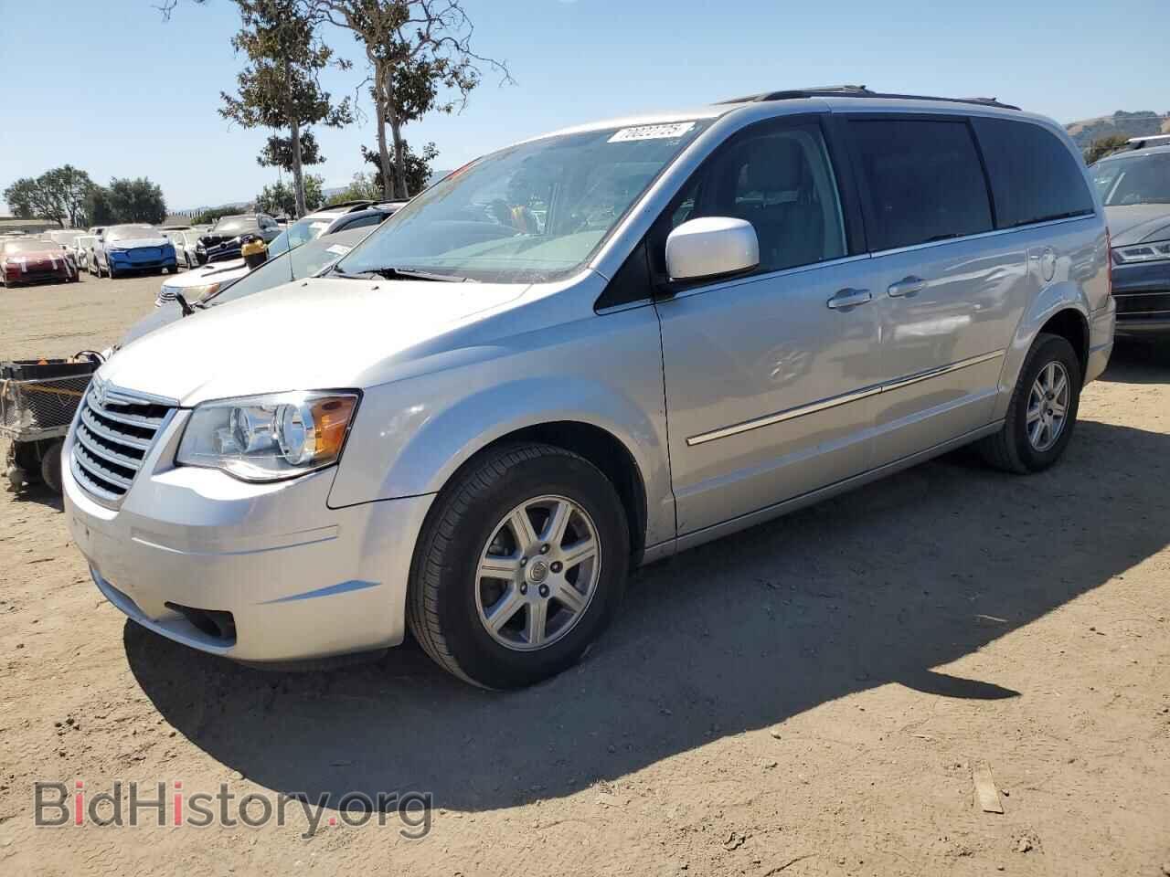 Photo 2A4RR5D18AR359417 - CHRYSLER MINIVAN 2010