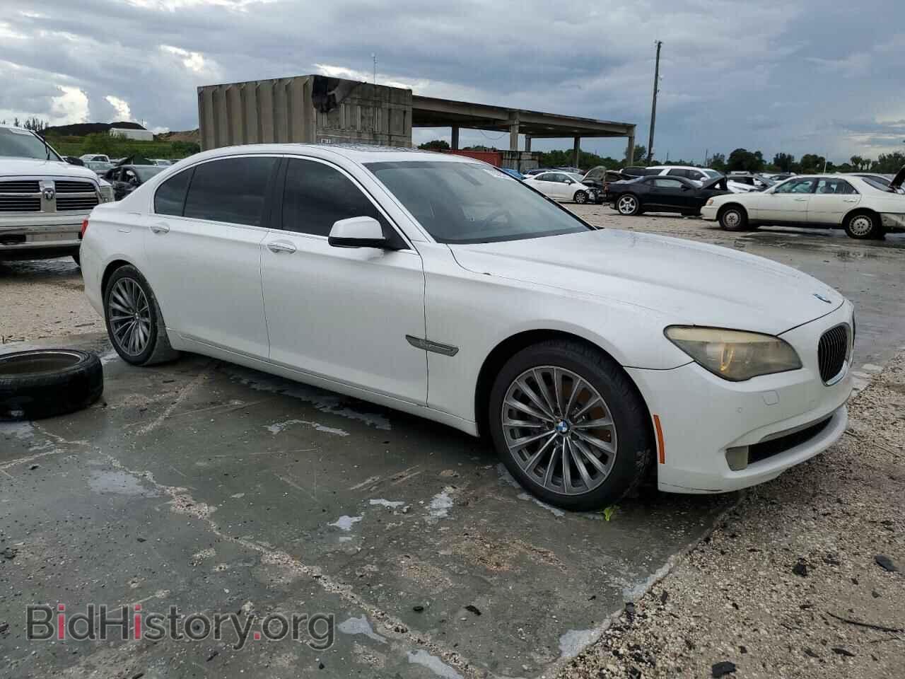 2012 BMW 7 SERIES - VIN: WBAKB4C5XCC575854 - Фото 4