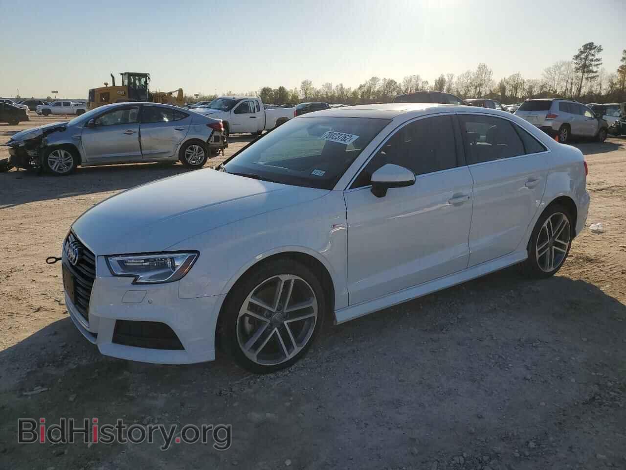 Photo WAUGUGFF6J1070893 - AUDI A3 2018