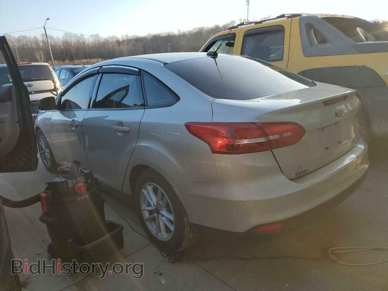 2018 FORD FOCUS - VIN: 1FADP3F25JL246054 - Фото 2