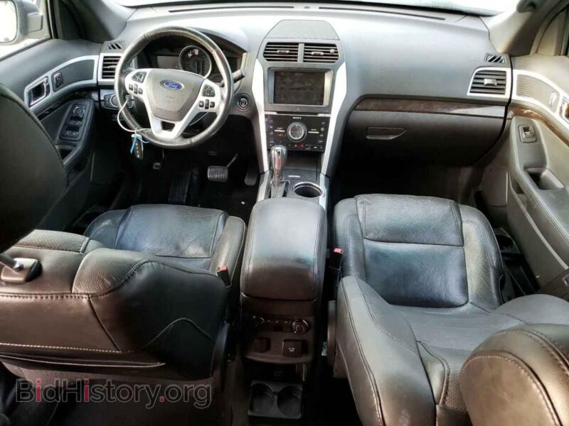 2012 Ford EXPLORER (VIN 1FMHK8F85CGA98068) — фото 8 из 13