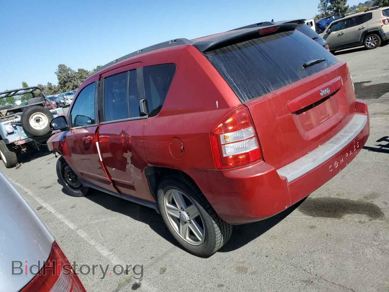 2010 JEEP COMPASS - VIN: 1J4NT4FA9AD506581 - Фото 2