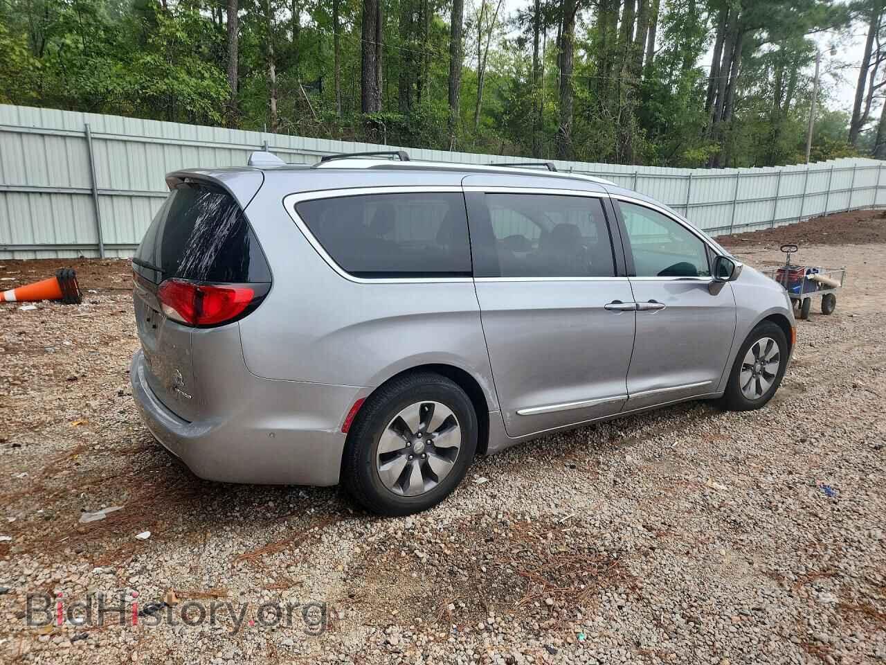 2018 CHRYSLER PACIFICA - VIN: 2C4RC1N71JR144867 - Фото 3