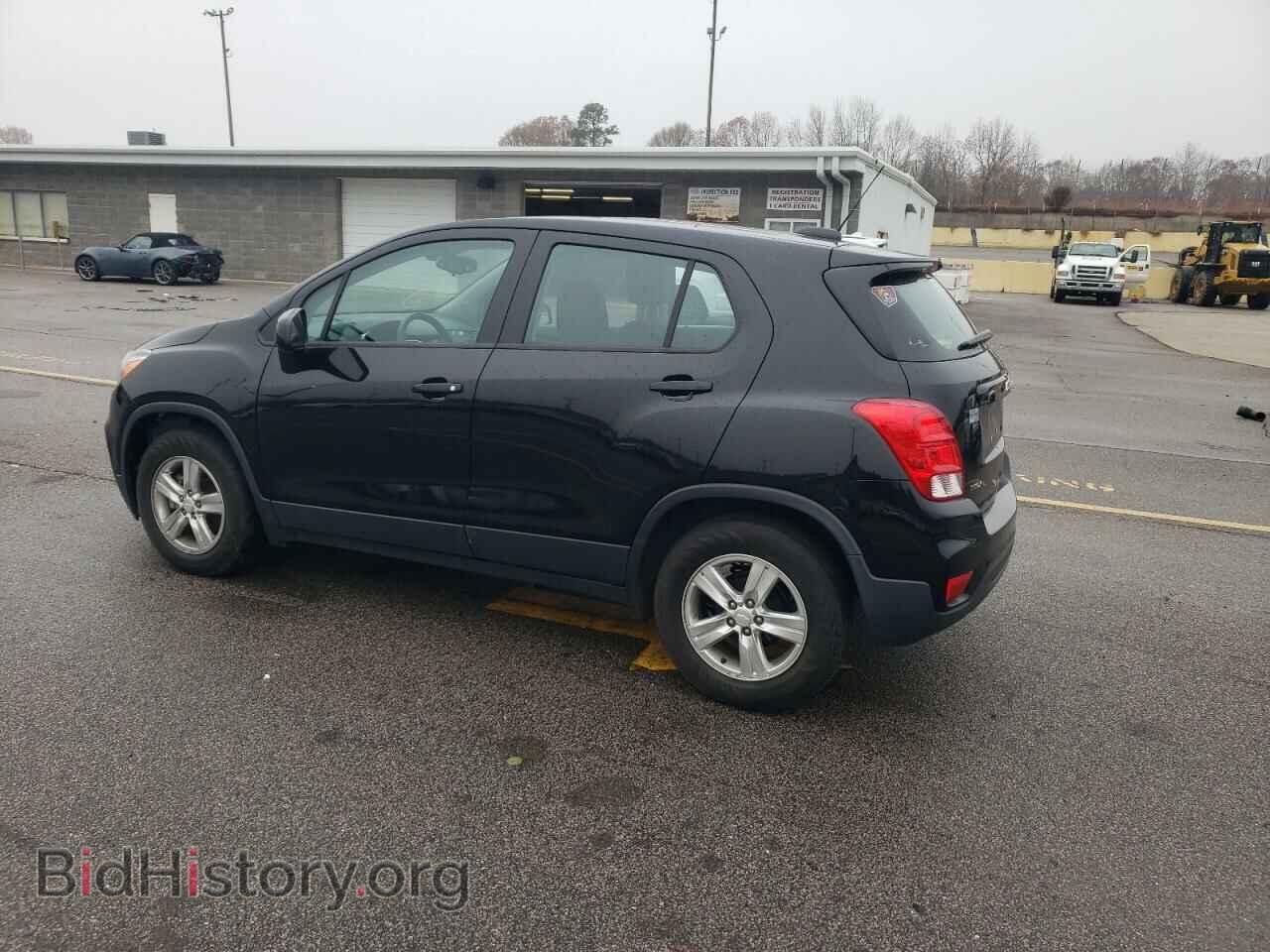 2019 CHEVROLET TRAX - VIN: 3GNCJKSB3KL315201 - Фото 2