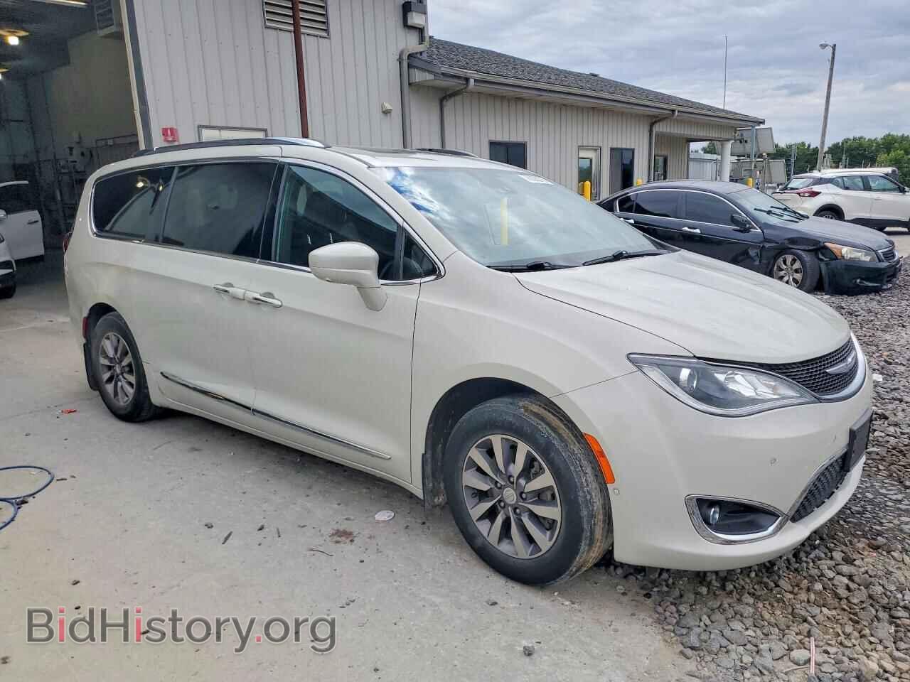 2019 CHRYSLER PACIFICA - VIN: 2C4RC1EG0KR746032 - Photo 4
