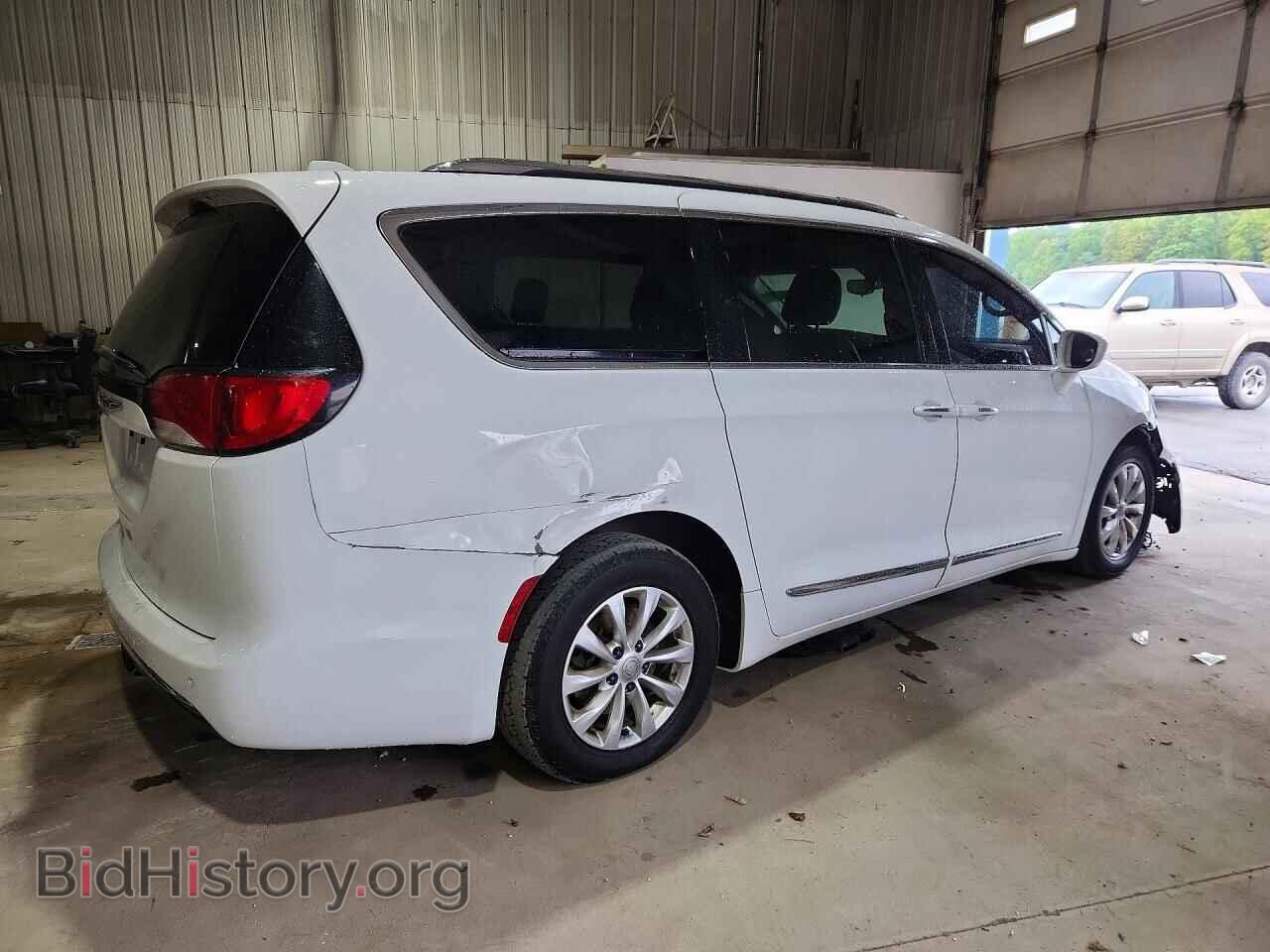 2018 CHRYSLER PACIFICA - VIN: 2C4RC1BG8JR114818 - Фото 3