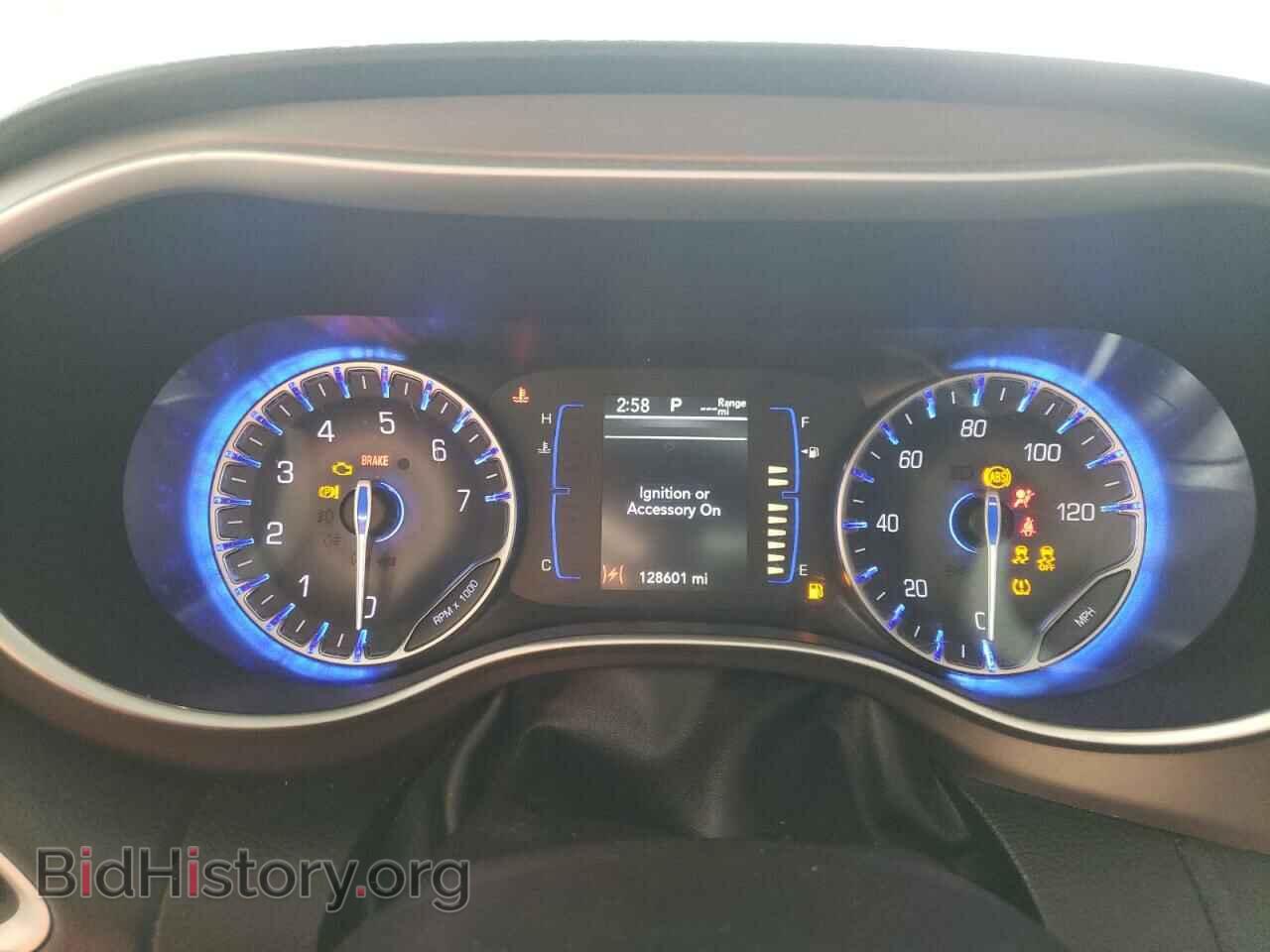 2018 CHRYSLER PACIFICA - VIN: 2C4RC1FG3JR279900 - Фото 9