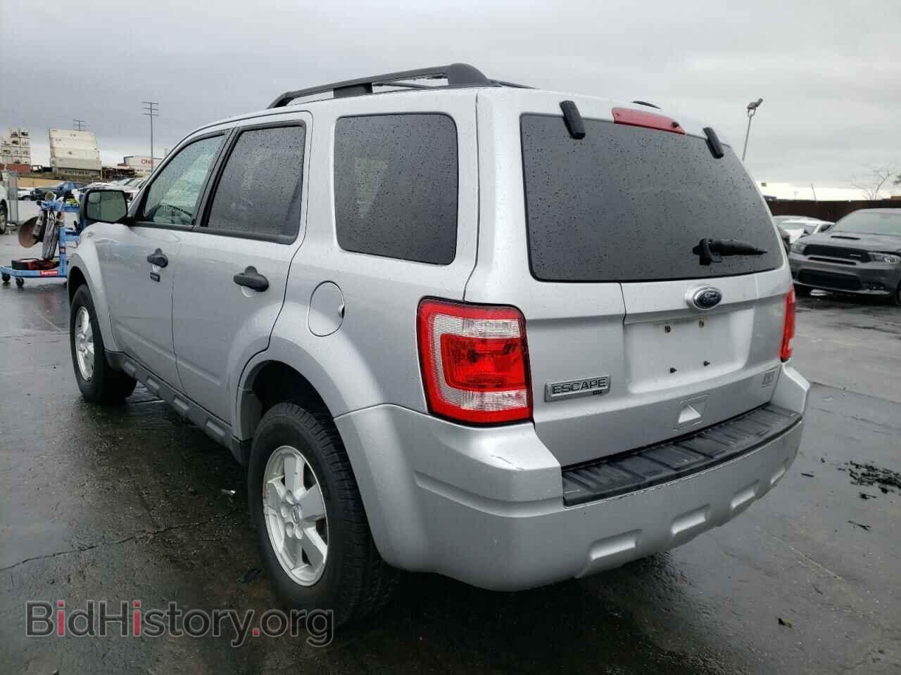 2010 FORD ESCAPE - VIN: 1FMCU0D79AKD17835 - Фото 3