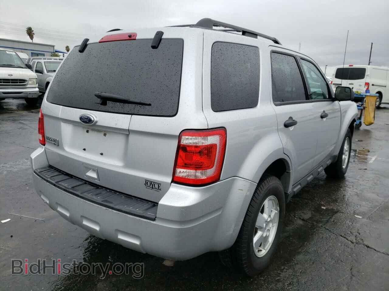 2010 FORD ESCAPE - VIN: 1FMCU0D79AKD17835 - Фото 4