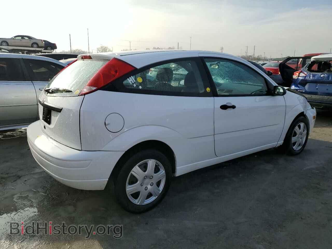 2007 FORD FOCUS - VIN: 1FAFP31N97W151059 - Фото 3