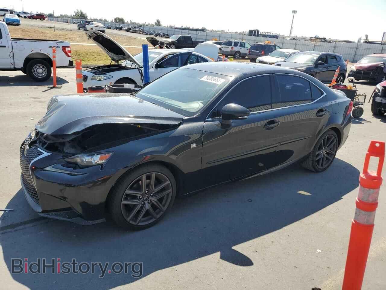 Фотография JTHBF1D24F5065520 - LEXUS IS 2015