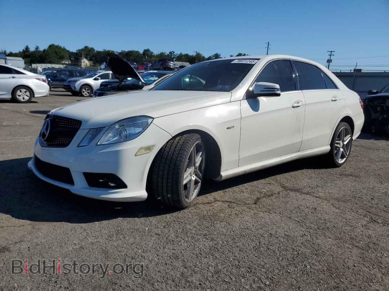 Photo WDDHF8HB4BA455183 - MERCEDES-BENZ E-CLASS 2011