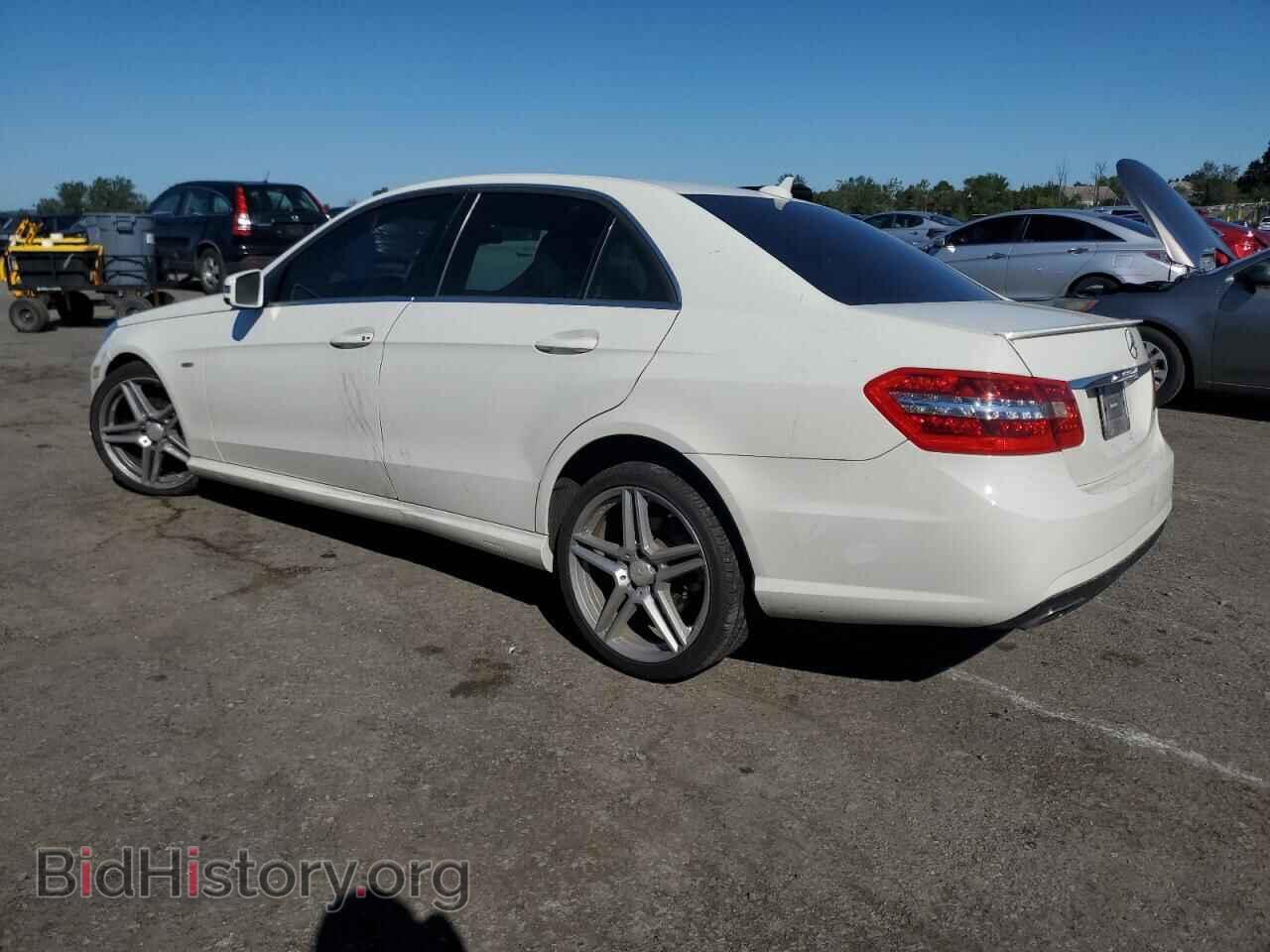 2011 MERCEDES-BENZ E-CLASS - VIN: WDDHF8HB4BA455183 - Фото 2