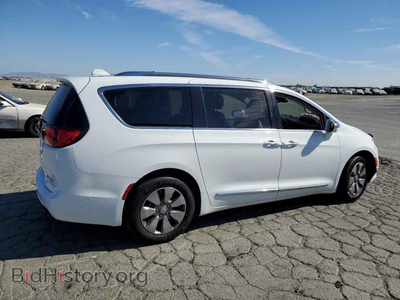 2017 CHRYSLER PACIFICA - VIN: 2C4RC1N78HR724000 - Фото 3