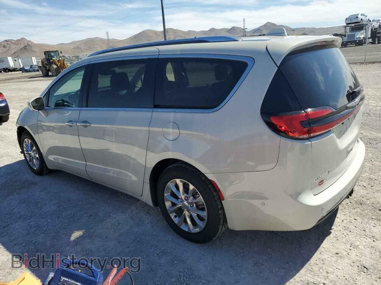 2021 CHRYSLER PACIFICA - VIN: 2C4RC1BG1MR564587 - Фото 2