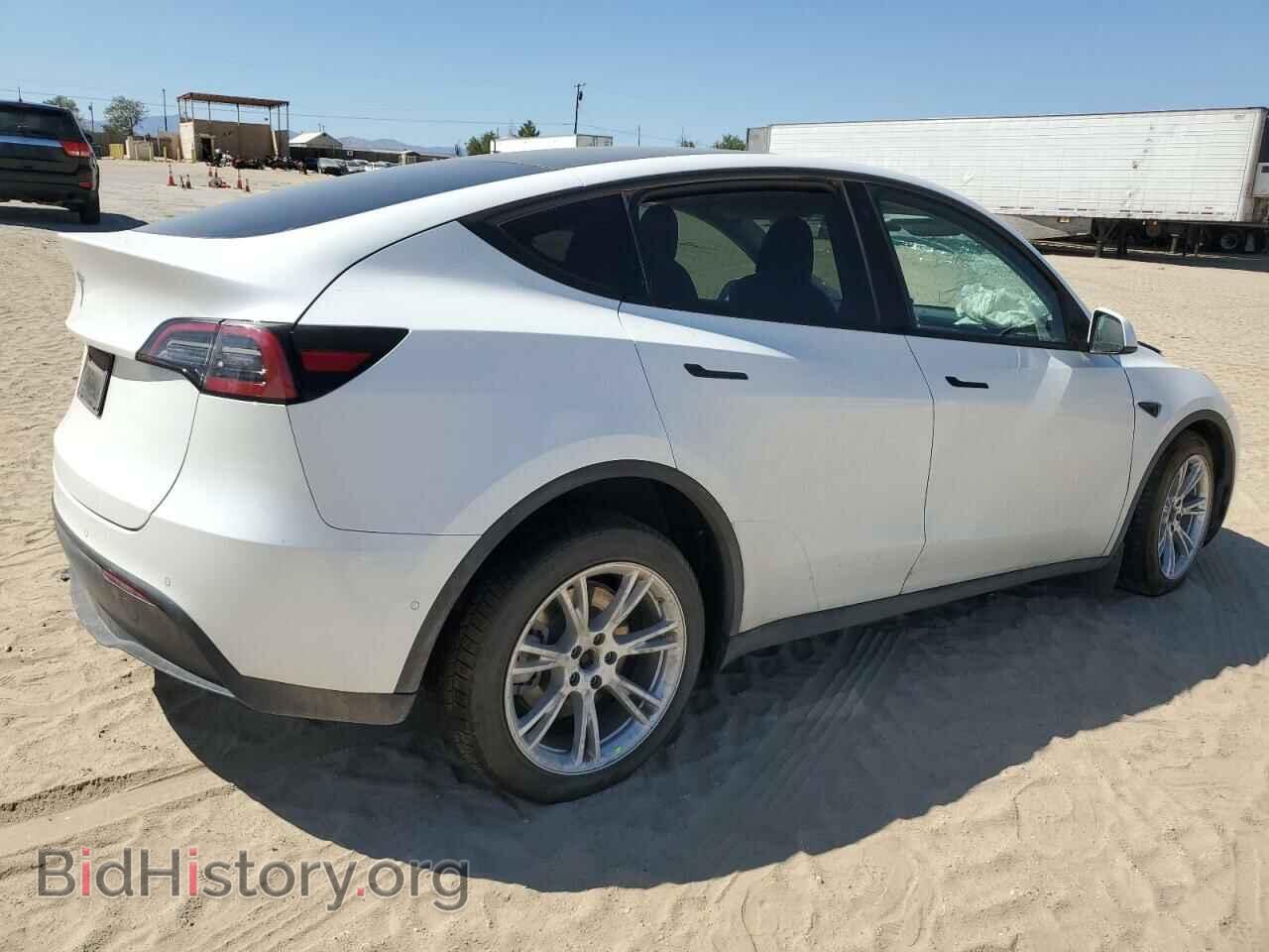 2022 TESLA MODEL Y - VIN: 7SAYGAEE2NF344854 - Фото 3