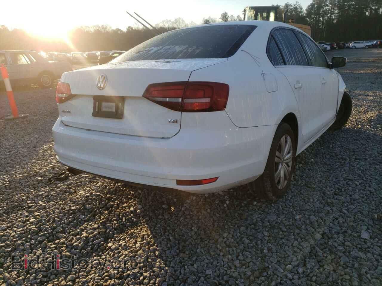 2017 VOLKSWAGEN JETTA - VIN: 3VW2B7AJ9HM415052 - Фото 4