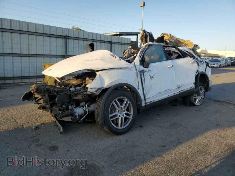 2016 Porsche CAYENNE (VIN WP1AA2A22GKA37559) — photo 1 of 13, Copart, damage: all over