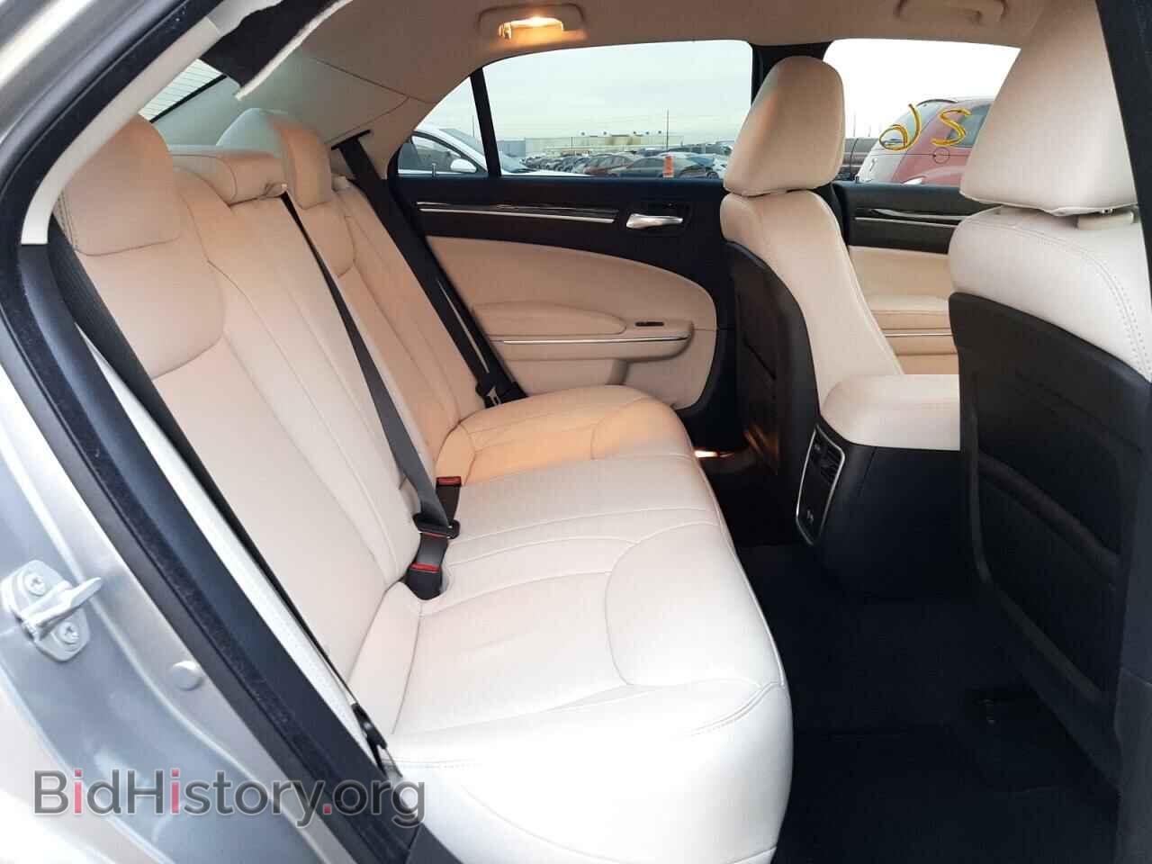 2015 CHRYSLER 300 - VIN: 2C3CCAAG7FH876224 - Фото 6
