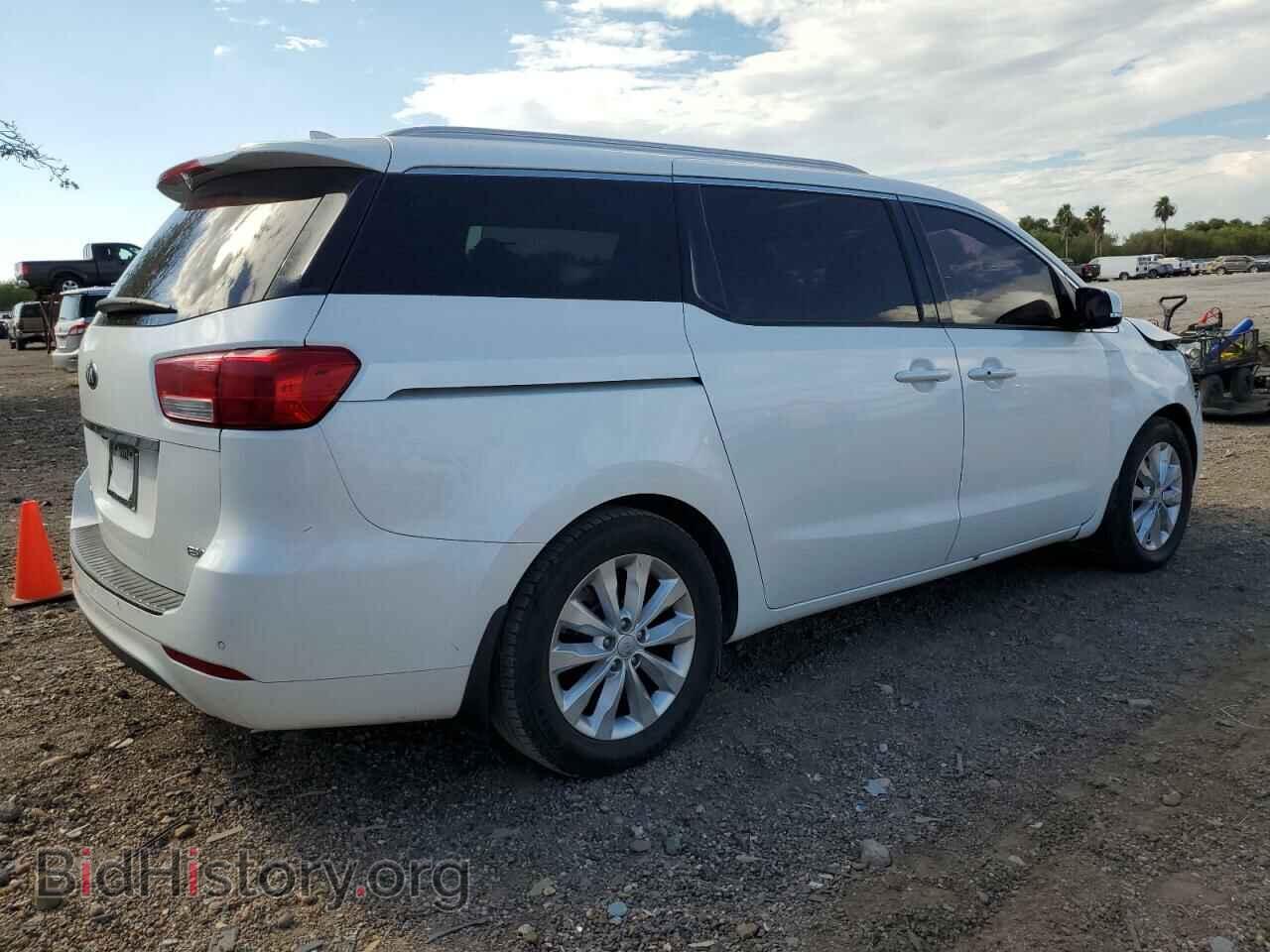 2018 KIA All Models - VIN: KNDMC5C19J6403600 - Фото 3