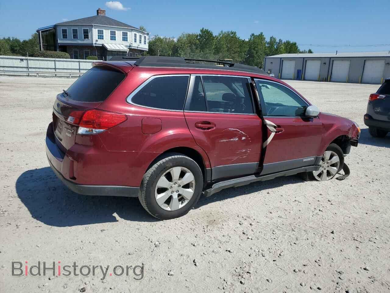 2011 SUBARU OUTBACK - VIN: 4S4BRBCC8B3352904 - Фото 3