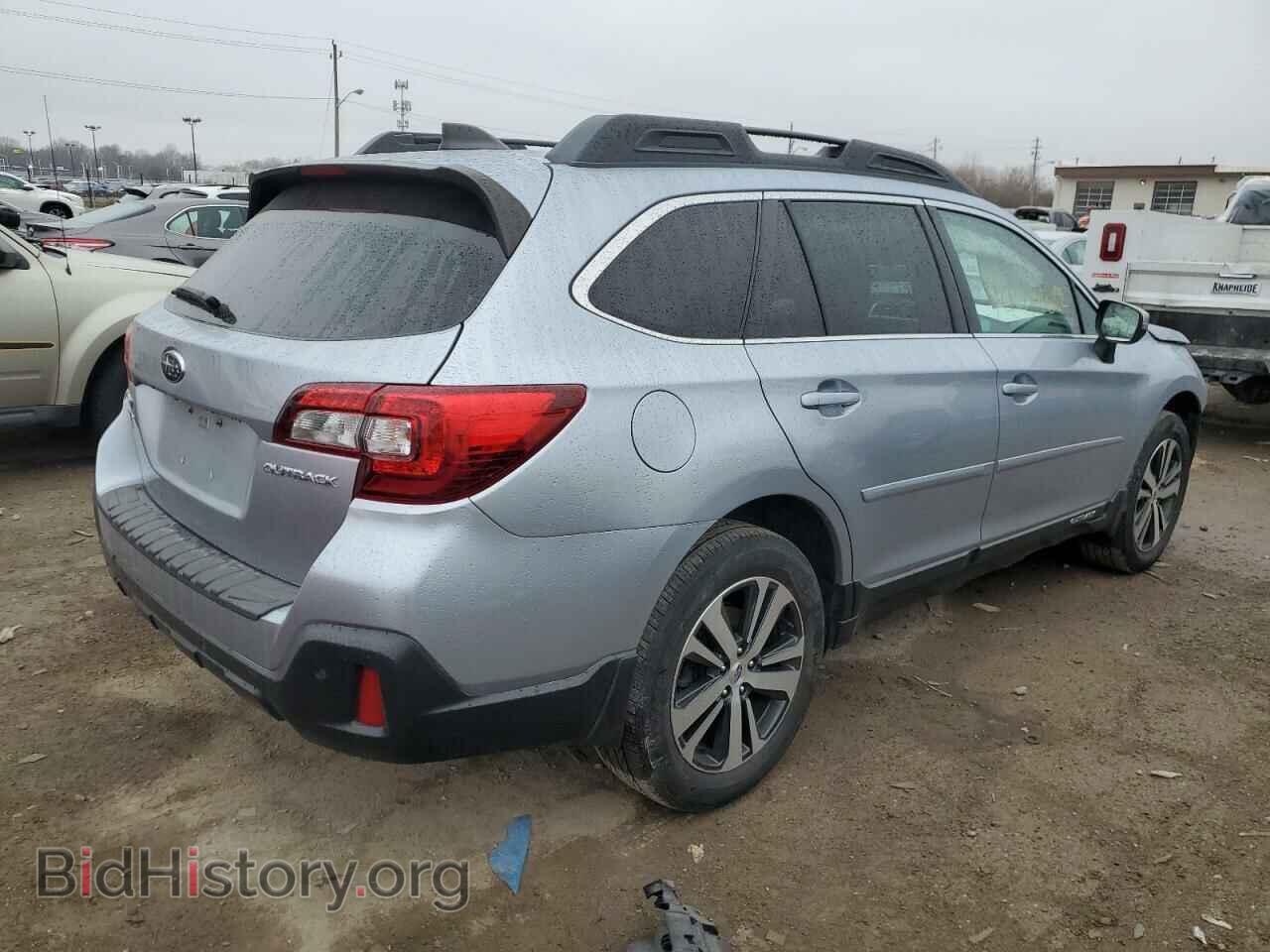 2018 SUBARU OUTBACK - VIN: 4S4BSANC2J3205309 - Фото 3