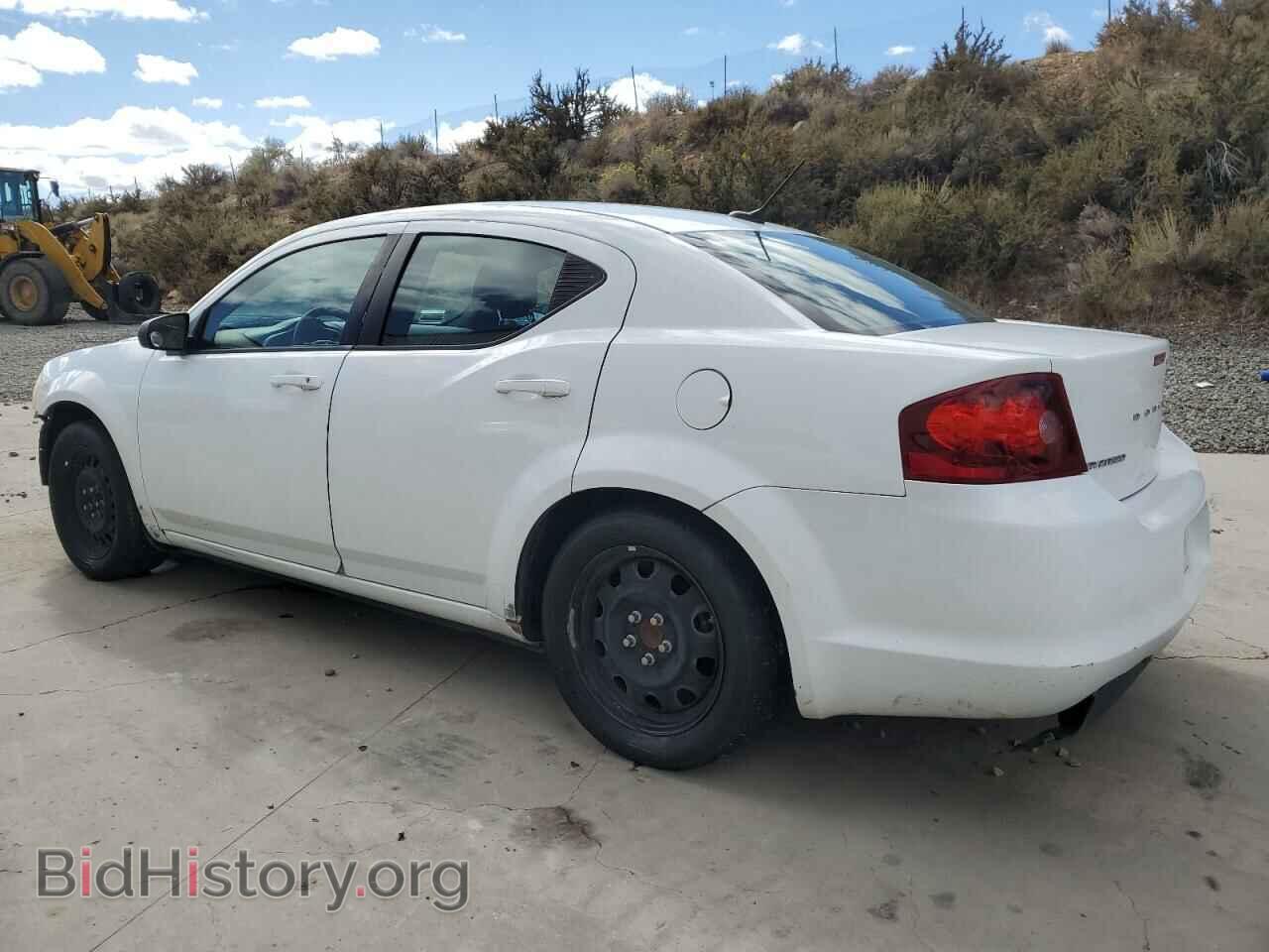 2011 DODGE AVENGER - VIN: 1B3BD4FB0BN590785 - Photo 2