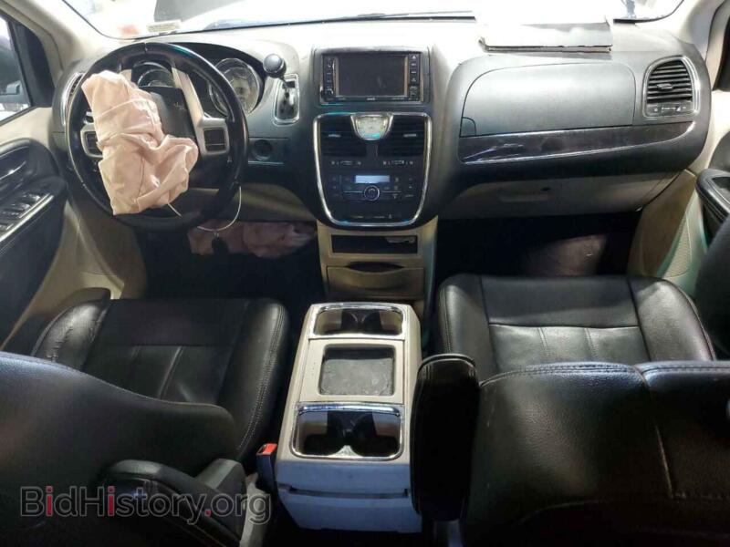 2016 Chrysler MINIVAN (VIN 2C4RC1BGXGR173488) — photo 8 of 13