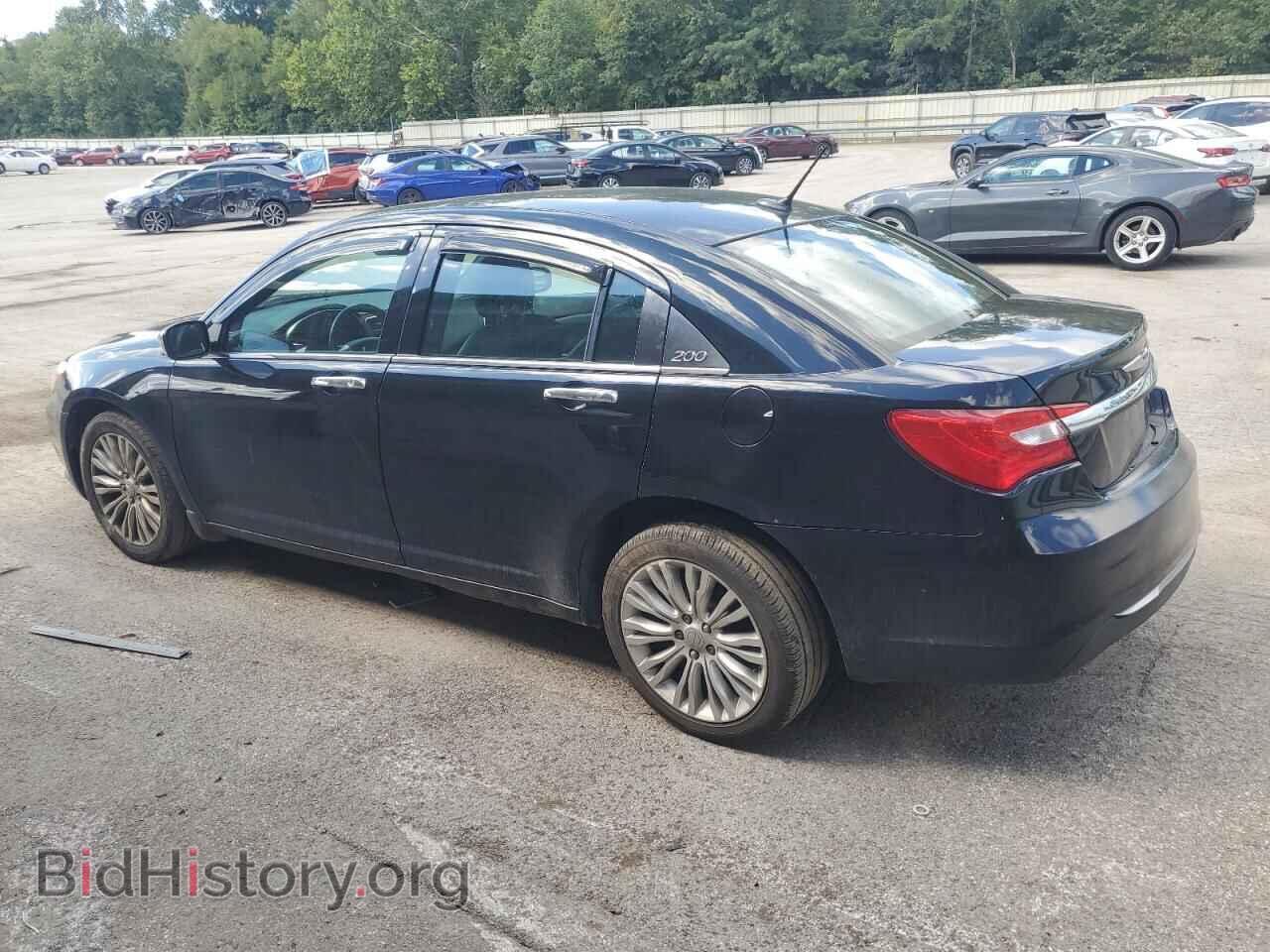 2013 CHRYSLER 200 - VIN: 1C3CCBCG7DN772064 - Фото 2